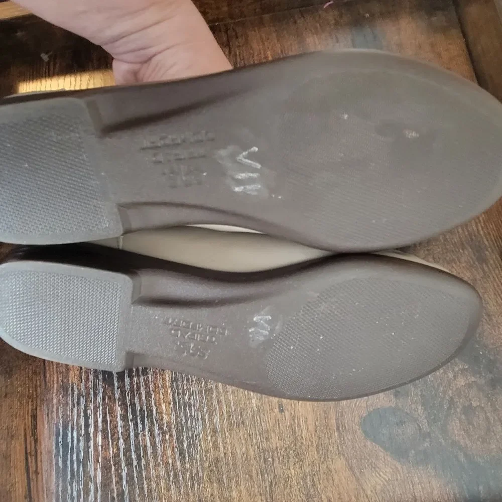 SAS Metro Slip On Loafer Taupe 8.5 Narrow